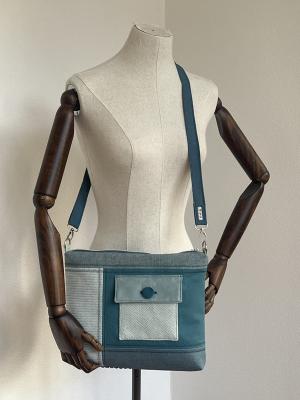 "Flickenwerk IV mit Tasche" - MINT